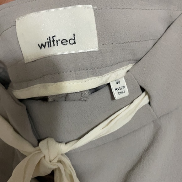 Aritzia Wilfred exergue short size 00 in ashen - Picture 7 of 8